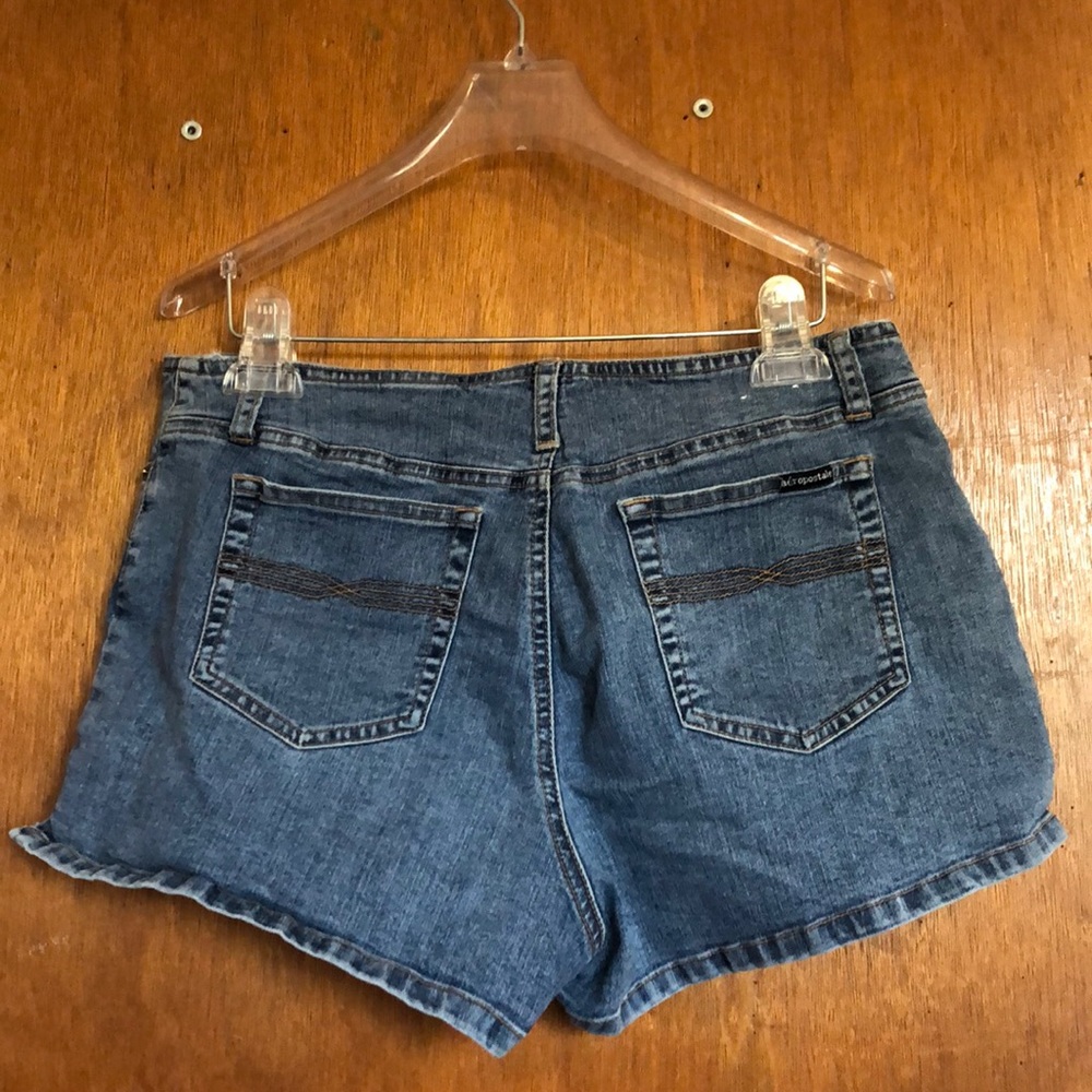 Aeropostale Denim Shorts! Size 9/10! 🥰 - Picture 5 of 6